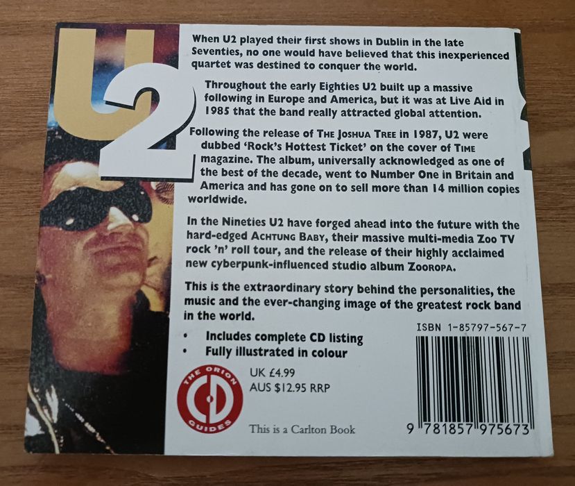 Livro EM INGLÊS "U2", de Mark Taylor, edição do ano 1993