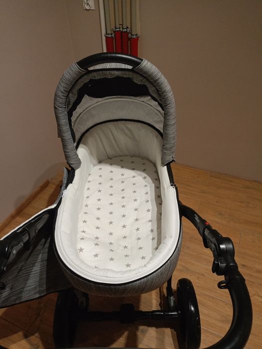 Sprzedam wózek dziecięcy gondola