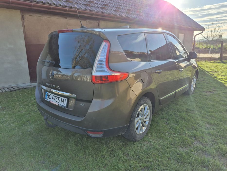 Рено гранд сценік