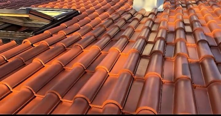 Dany Silva Construções / Remodelações, Pladour, Pintura, Impermeabilização, Pechelaria entre outros