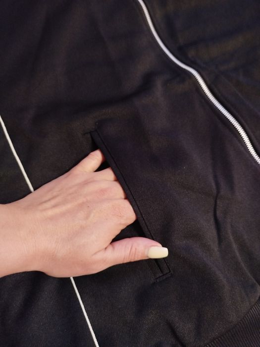 Светр на замку спортивний