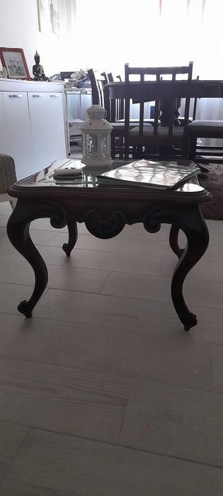 Mesa de centro antiga