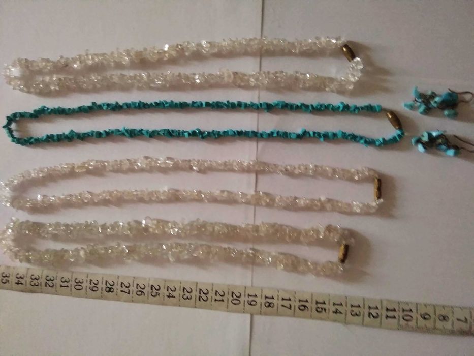 Запонки с камнями. металлические. бижутерия