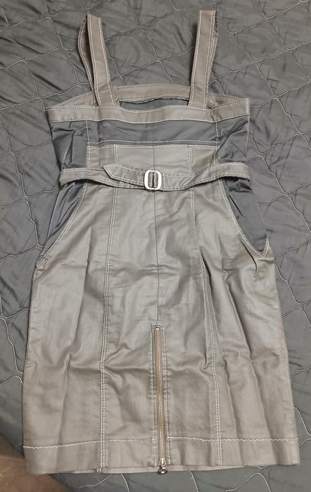 Vestido com fecho