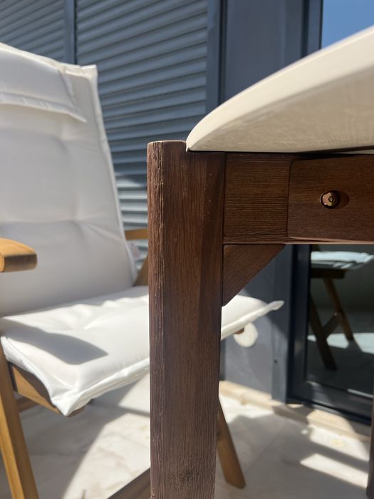 Mesa Jardim redonda em cimento e madeira de acácia (100cm diâmetro)