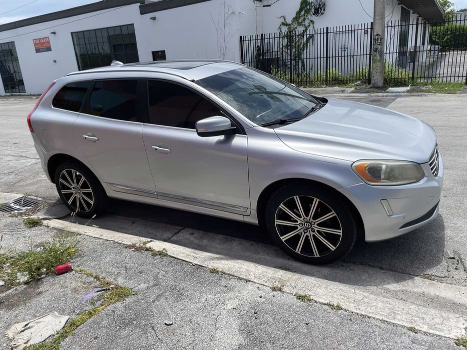 Volvo XC60 T5 Drive-E Premier      2016