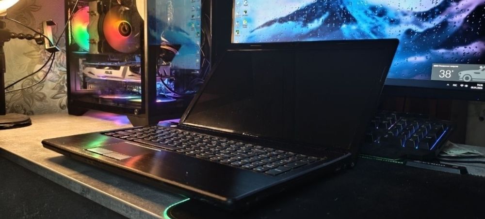 Lenovo G570 / Core i7 / 12 GB RAM / SSD / Ноутбук