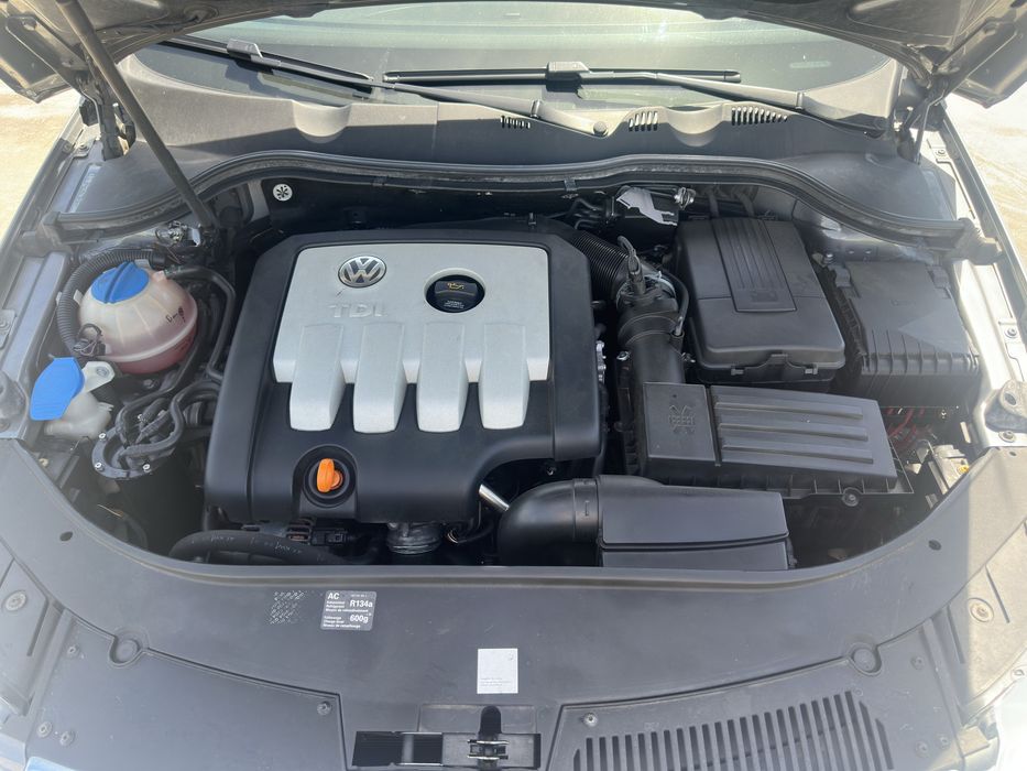 Volkswagen Passat 2.0 TDI 140cv Highline – Nacional – 1 Dono