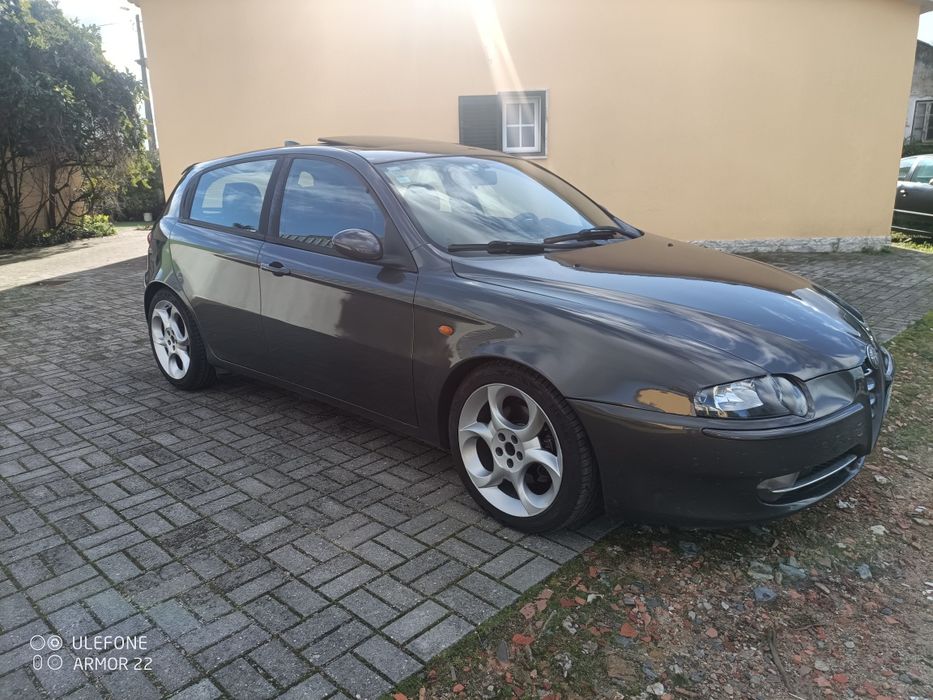 Alfa Romeo 147 sellesped