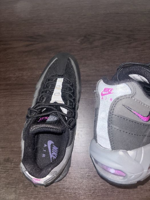 Air Max 95 Vivid Purple