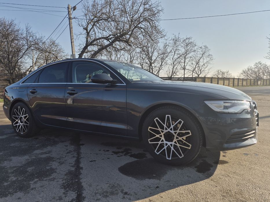 Продам Audi A6 2014