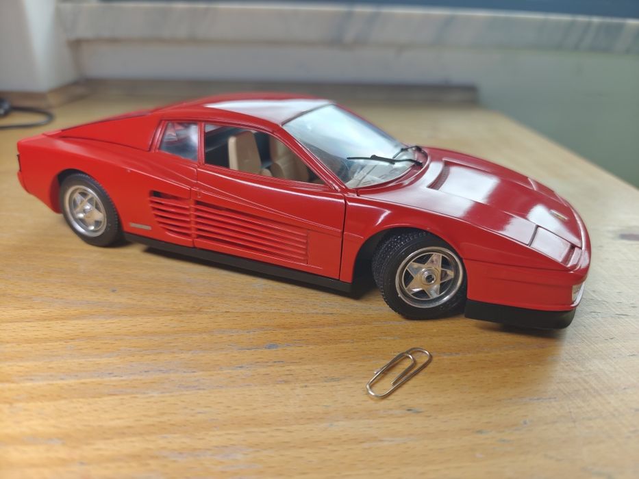 Ferrari Testarossa 1984 Burago 1/18