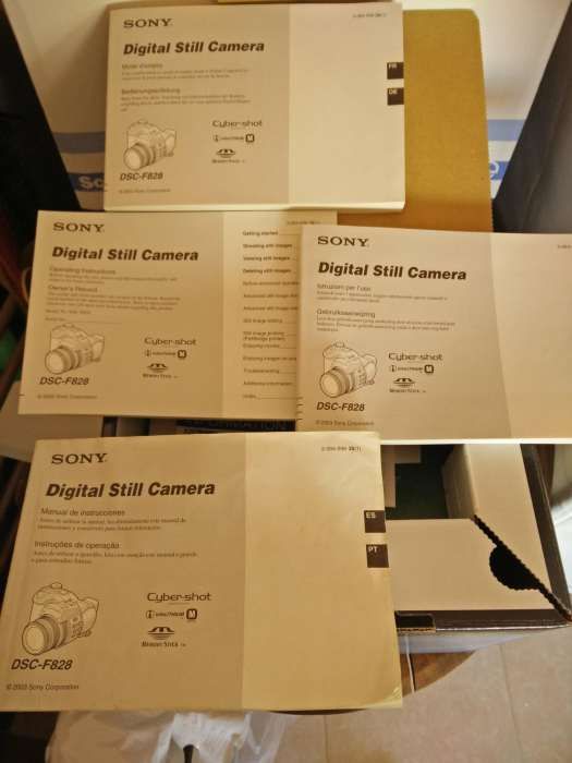 Sony Cyber-Shot DSC-F828 Nova