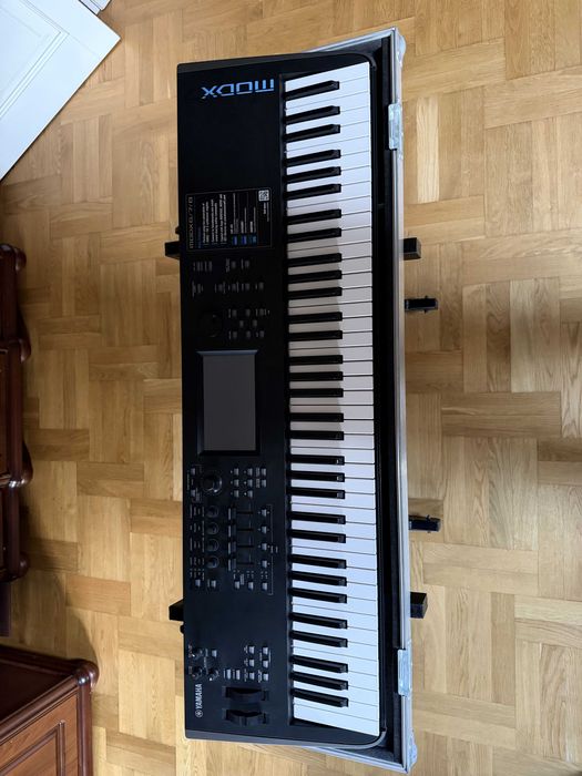 Yamaha MODX7  w Perfekcyjnym Stanie - Gratisy !!!