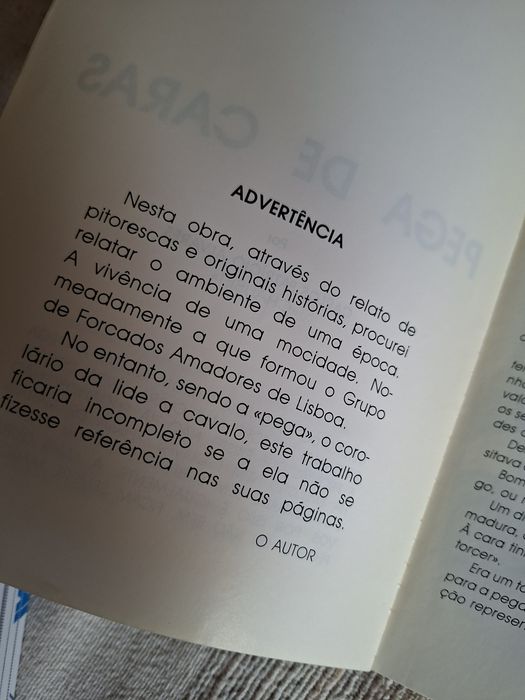 Dois livros antigos sobre Tauromaquia e oferta de 4 bilhetes antigos