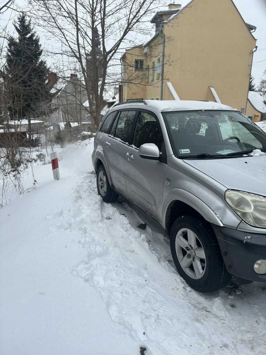 Toyota Rav4 2005. 2.0 D4d
