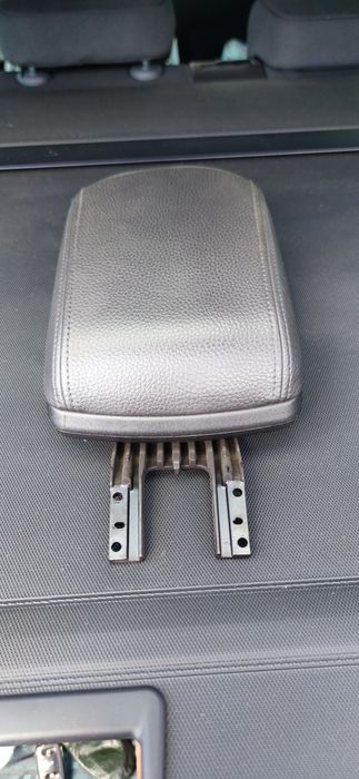 Volvo V50 podłokietnik