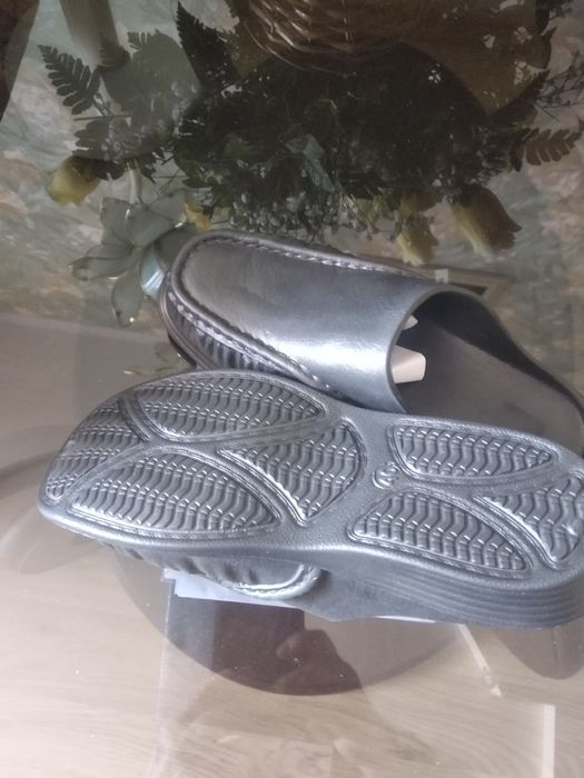 ToМужские сабо черного цвета