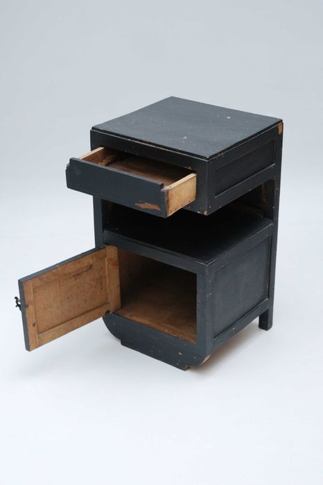 Vintage bedside table with storage space64584481642754123