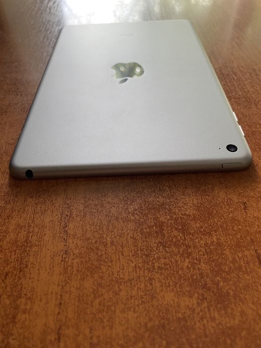 Б/У IPad 4 mini 128GB Wi-Fi ідеальний стан