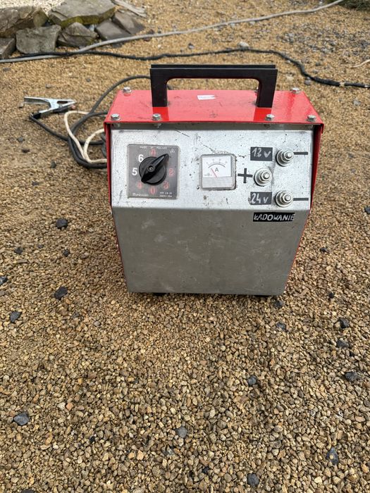 Prostownik 24/12 V Starter