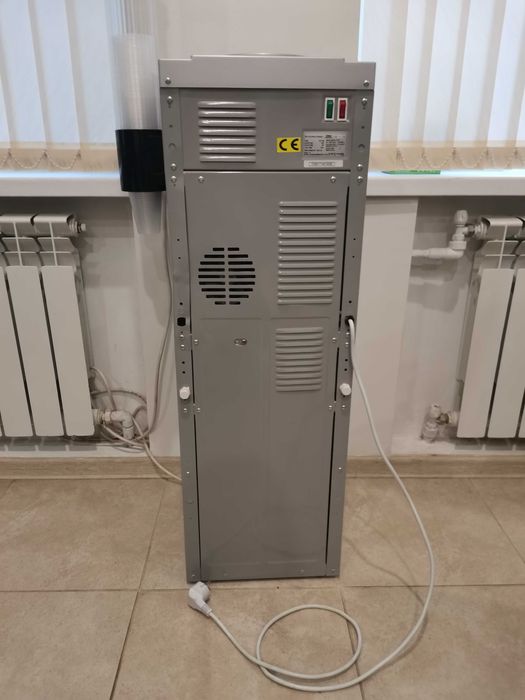 Кулер для воды cooper&hunter подстаканик вода ледяная фреон и кипяток