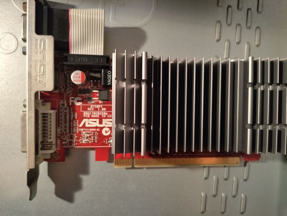 Computador                         .