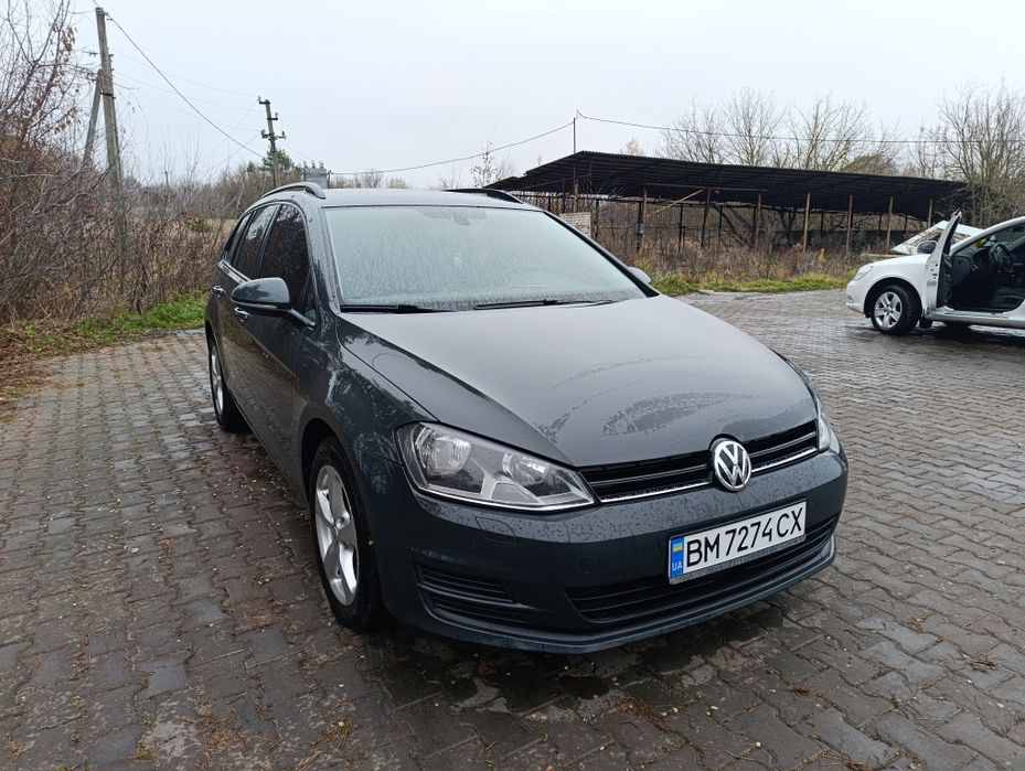 Volkswagen Golf VII
