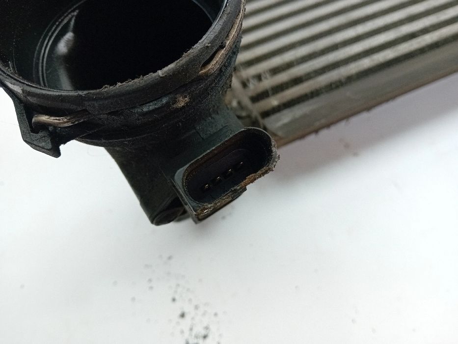Radiador do intercooler VOLKSWAGEN Passat (3C2)