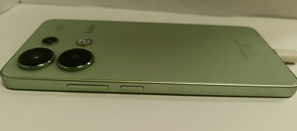 Смартфон  Redmi Note 13