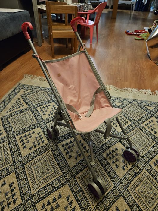 Carrinho de menina para brincar