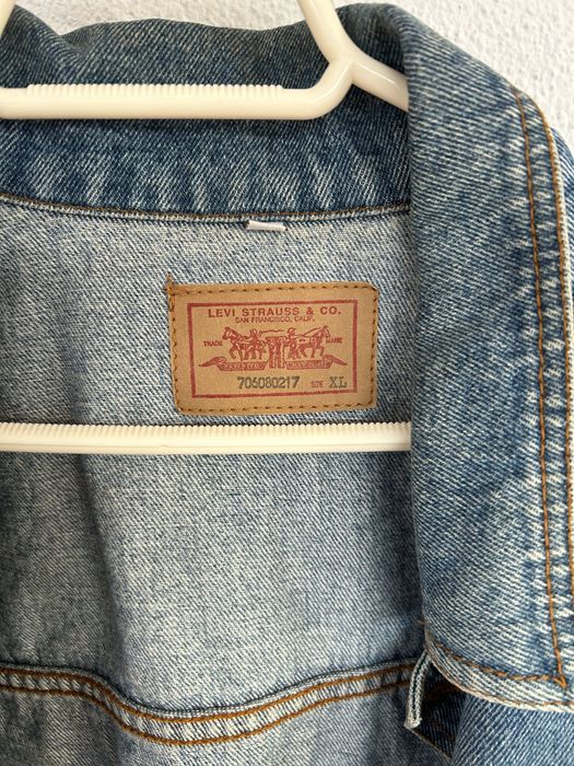 Blusao de ganga, marca Levis novo