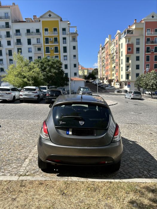 Lancia Ypsilon — fotografia 2