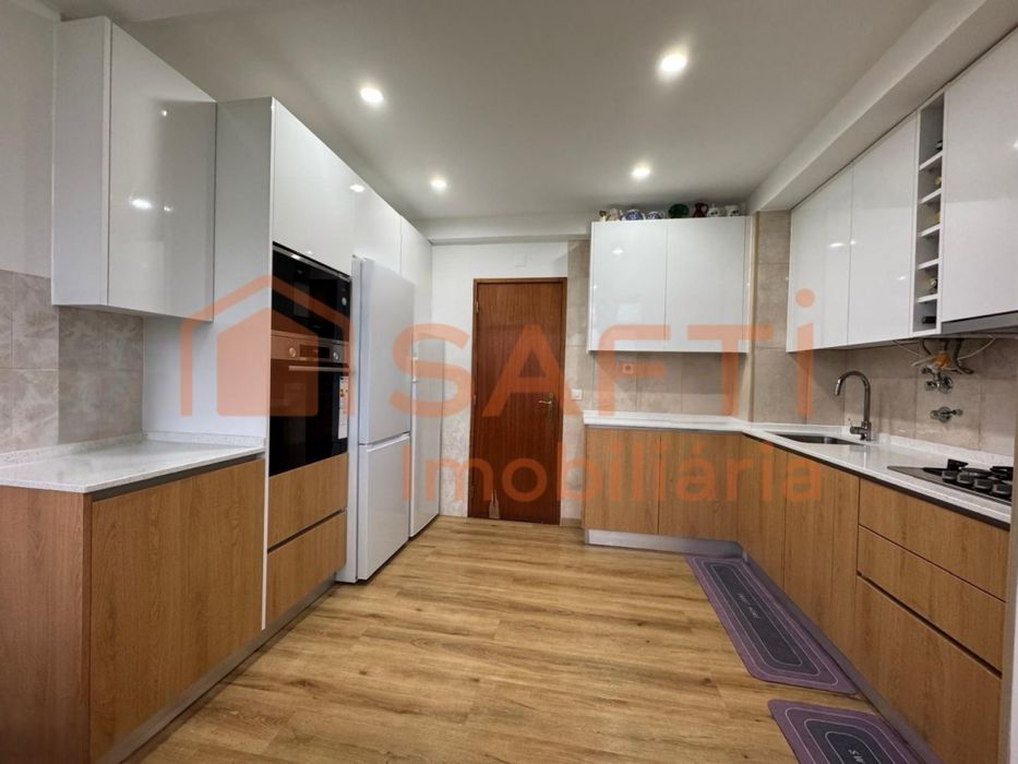 Apartamento T2+1 a Venda em Torres Vedras