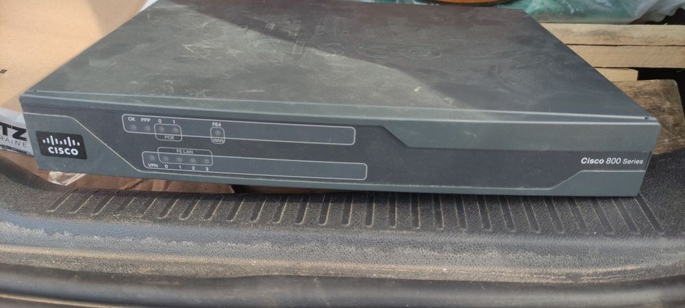 Маршрутизатор  Cisco C881