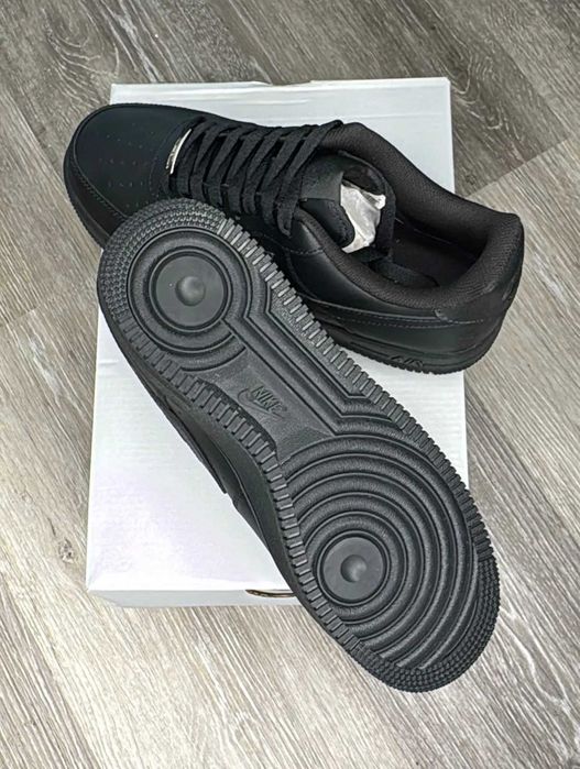 Nike Air Force 1 Low '07 Black R.40