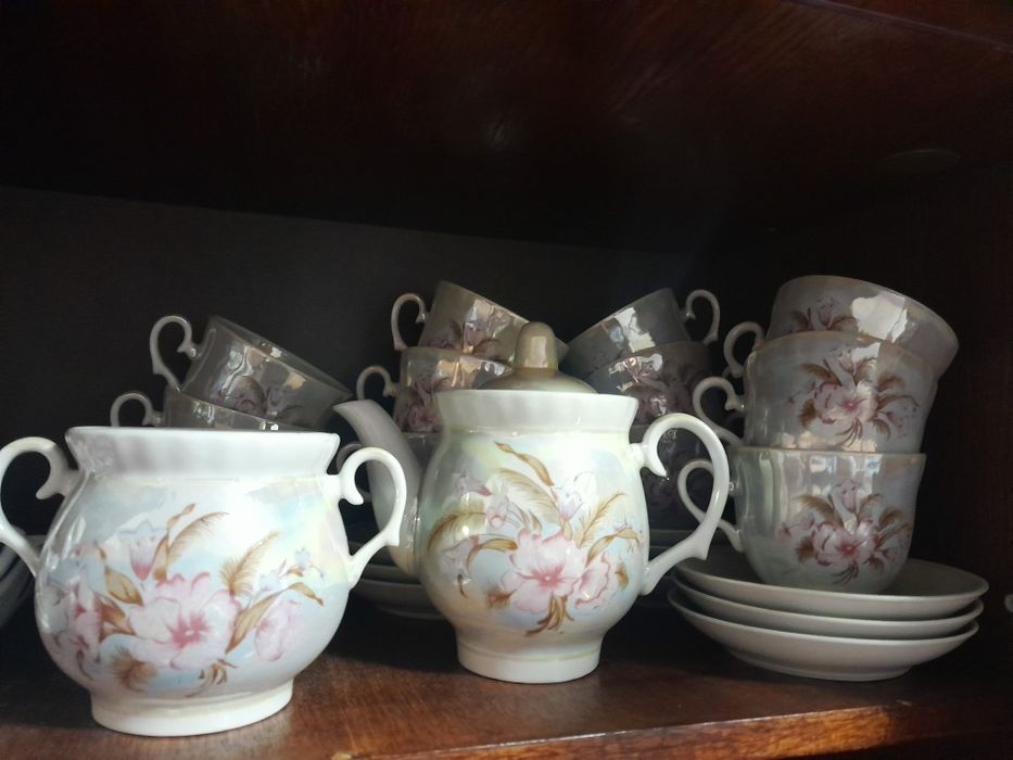 Продам набор чашек