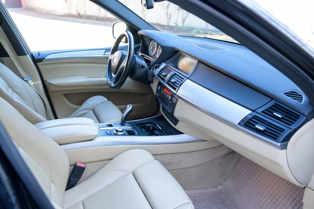 BMW X5 SUPER BMW X5 / e70 z pancernym silnikiem