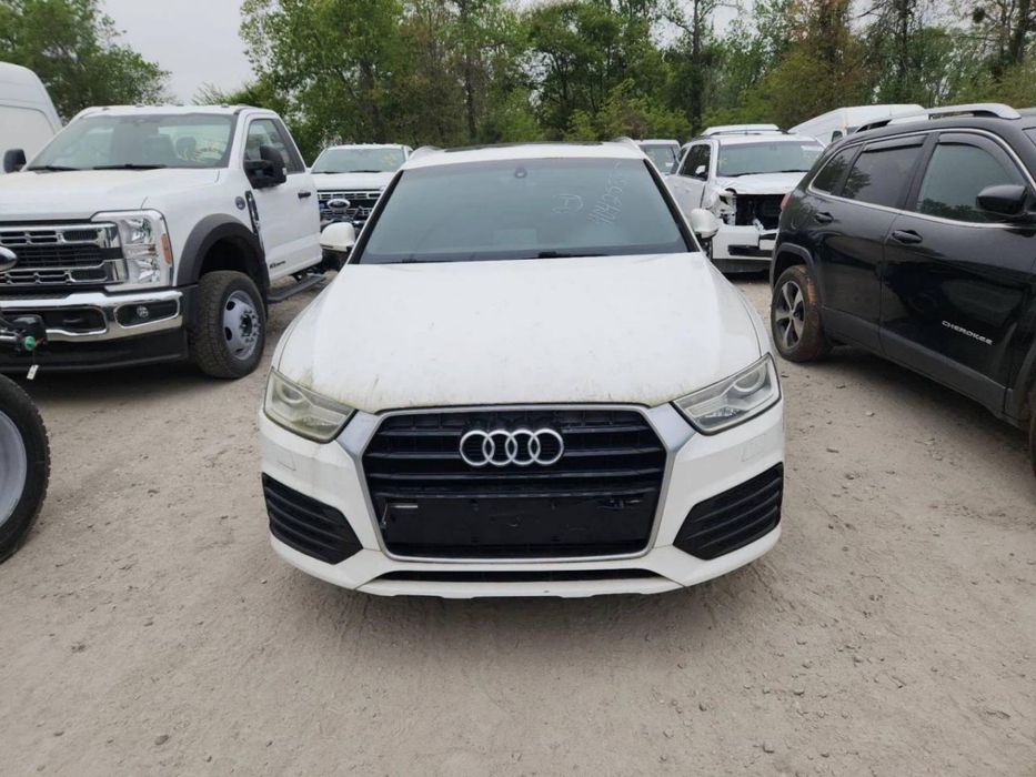 Аудi Q3 2017 рік чистий