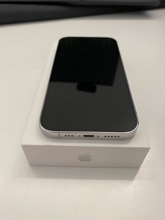 iPhone 14 Pro 256GB Silver | Como Novo | Caixa + Acessórios + AirTag