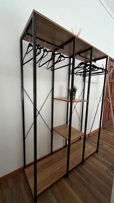 movel entrada, camiseiro ou expositor