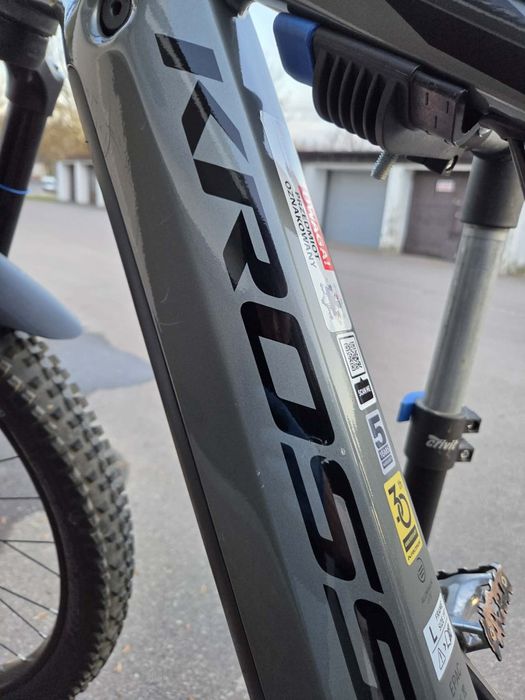 Kross soil boos 1.0 w bardzo dobrym stanie jedynie 1900 km przejechane. Rower godny uwagi.