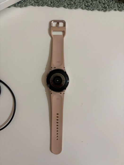 Galaxy Watch4   .