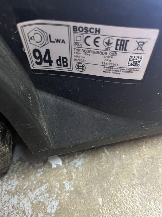 Corta relva electrico