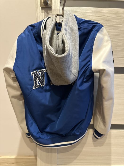 Продам дитячу куртку-бомбер New York Athletics