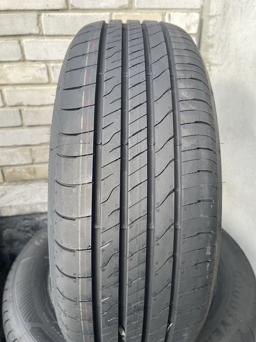 Резина Нова Goodyear 205/60R16