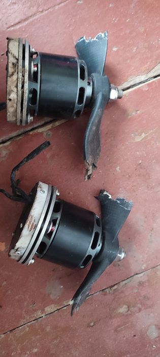 Продам два электродвигателя т-мотор  от ланцета