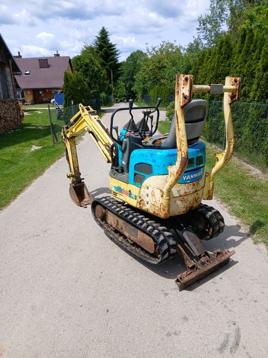 Minikoparka yanmar b08