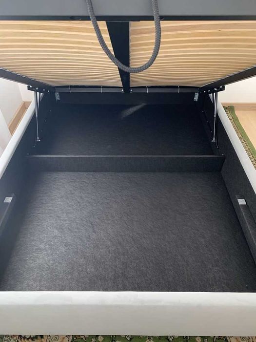 Łóżko wysokie proste zaglowie boho szenil plecionka na wymiar 200x220