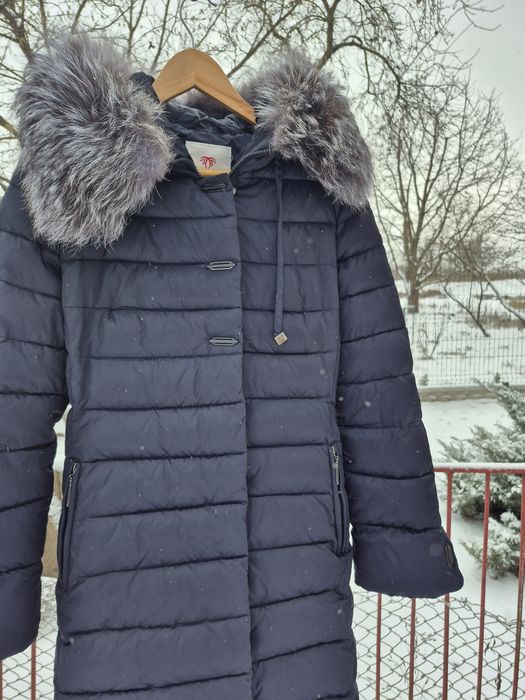 Пуховик жіночий  з хутром натуральним
